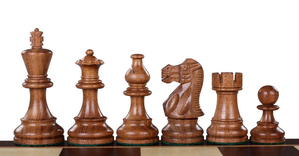 Classic Chess Pieces – 3.5" King, Acacia & Boxwood