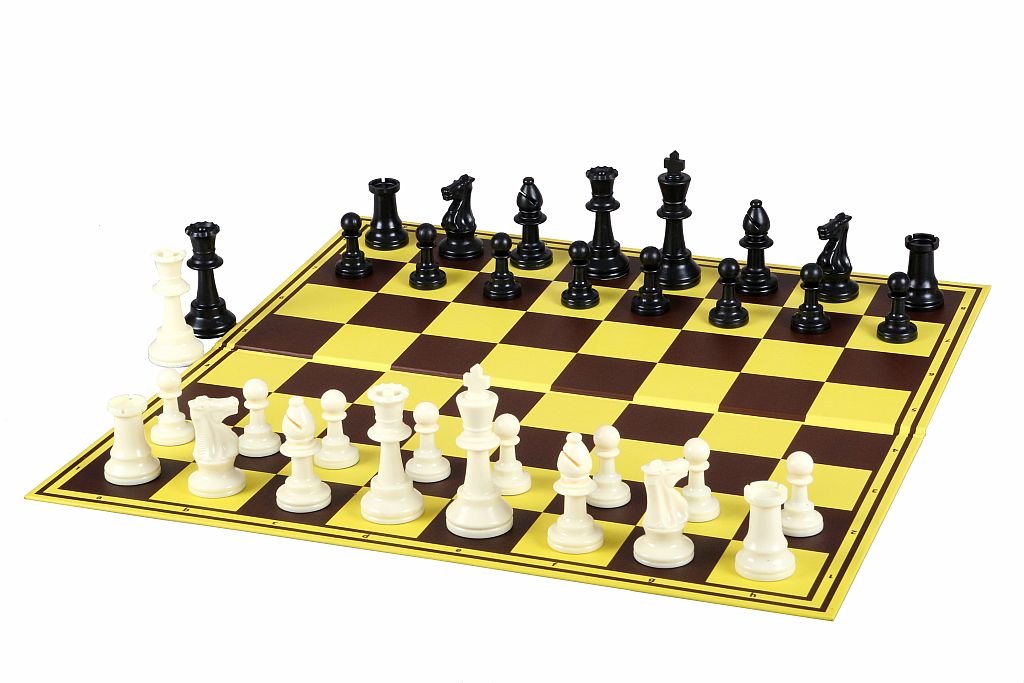 Foldable Cardboard Chess Board 19.7″ – Yellow & Brown, With Notation